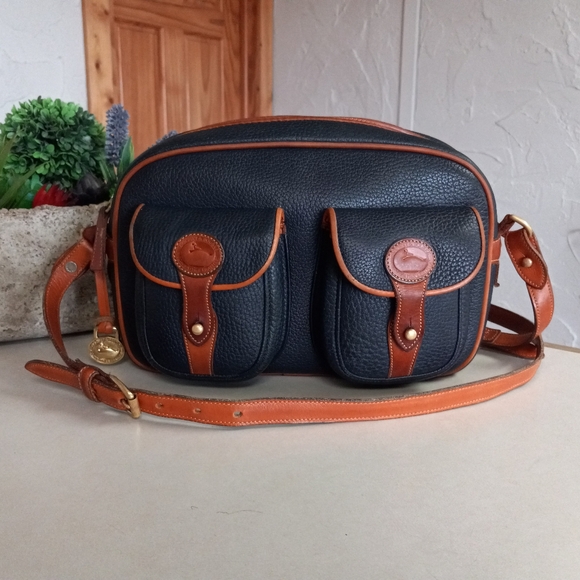 Dooney & Bourke Explorer R85, 1990's Navy Blue, RARE. - Picture 2 of 14